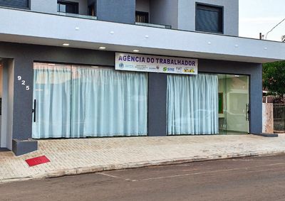 &Eacute; necess&aacute;rio que os interessados compare&ccedil;am presencialmente na ag&ecirc;ncia tendo em m&atilde;os os documentos pessoais da Carteira de Trabalho, RG e CPF