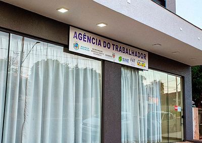 &Eacute; necess&aacute;rio que os interessados compare&ccedil;am presencialmente na ag&ecirc;ncia tendo em m&atilde;os os documentos pessoais da Carteira de Trabalho, RG e CPF