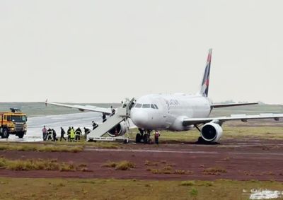 Medida preventiva foi adotada ap&oacute;s incidente com aeronave da Latam em pista molhada