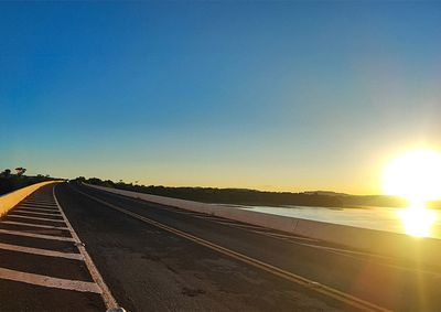 Simepar prev&ecirc; m&aacute;xima de 23&deg;C e m&iacute;nima de 18&deg;C neste s&aacute;bado, com chuva perdendo intensidade ao longo do dia na regi&atilde;o