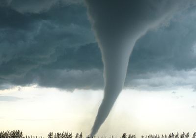 Chuva irregular nesta quarta-feira deve dar lugar a uma sequ&ecirc;ncia de instabilidades, com risco de ventos fortes, granizo e chuva volumosa
