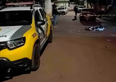 V&iacute;tima foi atingida por golpes na regi&atilde;o do pesco&ccedil;o e do t&oacute;rax; autor fugiu e ainda n&atilde;o foi identificado