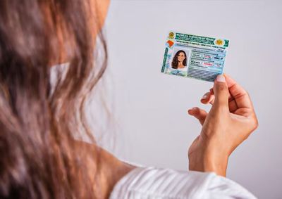 Medida do Contran vale para CNHs e ACCs com vencimento entre 5 de junho e 8 de dezembro de 2026 e n&atilde;o exige solicita&ccedil;&atilde;o