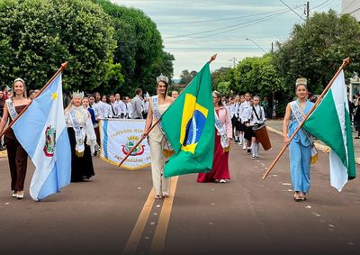 Evento realizado neste domingo (6) encerrou a programa&ccedil;&atilde;o da Semana da P&aacute;tria, que come&ccedil;ou em 1&ordm; de setembro, com participa&ccedil;&atilde;o de estudantes e entidades