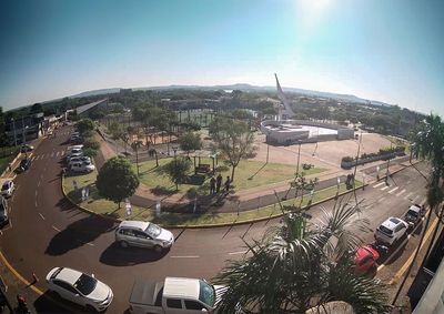 Tempo permanece seco neste s&aacute;bado (26), sem previs&atilde;o de chuva; calor aumenta ainda mais no domingo e na segunda-feira