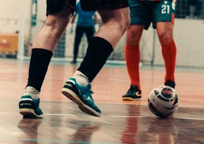 Competi&ccedil;&atilde;o re&uacute;ne equipes das categorias Livre e Veterano 40+, com partidas nesta sexta-feira (16) e s&aacute;bado (17)