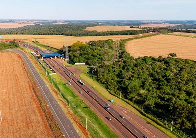 EPR Igua&ccedil;u prev&ecirc; tr&aacute;fego intenso entre sexta-feira (9) e segunda-feira (12); concession&aacute;ria refor&ccedil;ar&aacute; equipes nas estradas e pra&ccedil;as de ped&aacute;gio