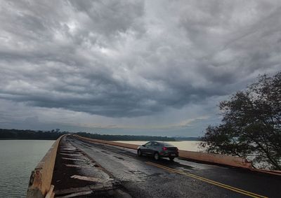 Com m&aacute;xima de 30&deg;C, munic&iacute;pio tem previs&atilde;o de chuva ao longo do dia e rajadas de vento de at&eacute; 54 km/h