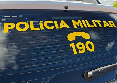 Homem teria agredido a companheira e amea&ccedil;ado o filho dela antes de fugir do local