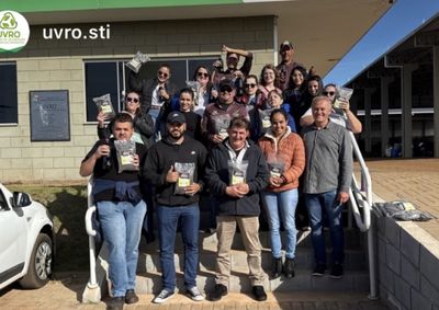 Encontro promoveu conscientiza&ccedil;&atilde;o sobre sustentabilidade, compostagem e sa&uacute;de p&uacute;blica entre agentes de endemias.