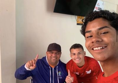 Viv&ecirc;ncias na capital paranaense contribuem para o desenvolvimento dos jogadores dentro e fora de campo.