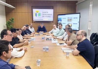 Encontro discutiu parceria j&aacute; consolidada e novas possibilidades de investimento da cooperativa no munic&iacute;pio