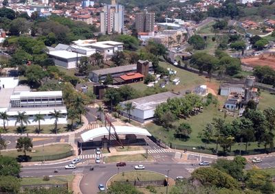 Decreto oficializa diretrizes para integrar universidades, centros tecnol&oacute;gicos e o poder p&uacute;blico, com iniciativas previstas para S&atilde;o Carlos e regi&atilde;o