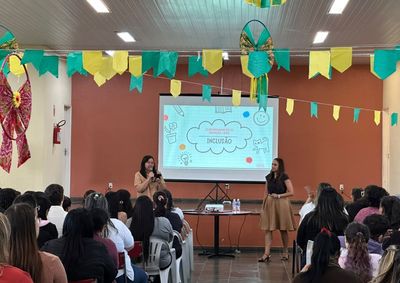 Evento reuniu servidores da rede municipal para palestras e atividades de integra&ccedil;&atilde;o, refor&ccedil;ando o compromisso com uma escola acolhedora e inclusiva