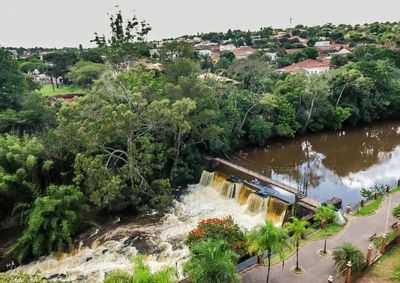 Nova legisla&ccedil;&atilde;o municipal premia propriet&aacute;rios de im&oacute;veis que adotarem medidas como energia solar, reuso de &aacute;gua e telhados verdes na Est&acirc;ncia Tur&iacute;stica