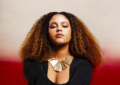 Cantora baiana indicada ao Grammy Latino apresenta sucessos do &aacute;lbum 'Divina Casca'. Turn&ecirc; no interior paulista tamb&eacute;m passa pela cidade de Jundia&iacute;