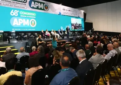 Encontro no Hotel Nacional Inn re&uacute;ne prefeitos e autoridades para debater inova&ccedil;&atilde;o municipalista, d&iacute;vida ativa, reforma tribut&aacute;ria e educa&ccedil;&atilde;o