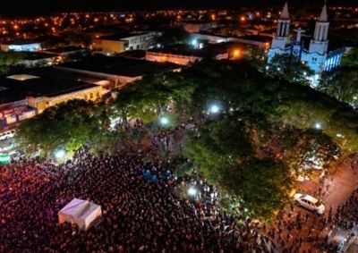 Com programa&ccedil;&atilde;o gratuita de 5 a 8 de setembro, munic&iacute;pio celebrou anivers&aacute;rio com shows de Guilherme & Benuto, Danilo & Davi, esporte e desfile