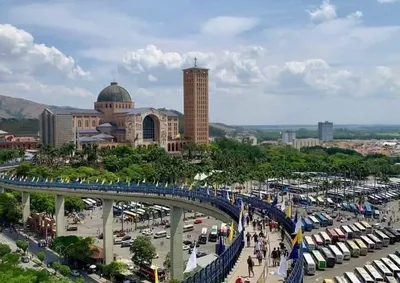 Secretaria de Turismo estima circula&ccedil;&atilde;o de 3,05 milh&otilde;es de visitantes no estado, impulsionada pelo turismo religioso e festas do Dia das Crian&ccedil;as