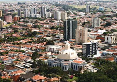 Proposta de or&ccedil;amento prev&ecirc; receita e despesa de R$ 1,741 bilh&atilde;o, com investimentos acima do m&iacute;nimo constitucional em Educa&ccedil;&atilde;o e Sa&uacute;de