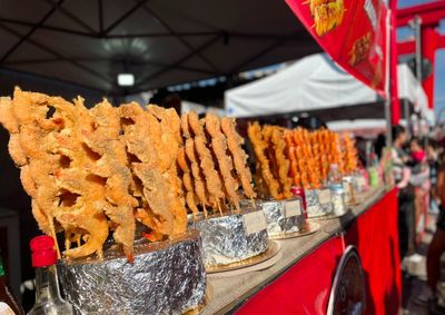 Festival gratuito entre 23 e 25 de outubro traz gastronomia asi&aacute;tica, shows de K-pop, apresenta&ccedil;&otilde;es de Taik&ocirc; e desfile de Cosplay na cidade