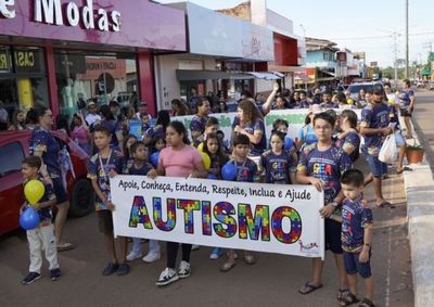Data refor&ccedil;a a valoriza&ccedil;&atilde;o da neurodiversidade e a import&acirc;ncia de uma sociedade mais acolhedora para as pessoas autistas.

