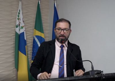 Durante sess&atilde;o da C&acirc;mara, presidente Jair pede aten&ccedil;&atilde;o ao travess&atilde;o da P-40 e refor&ccedil;a que todas as comunidades das linhas merecem atendimento igualit&aacute;rio