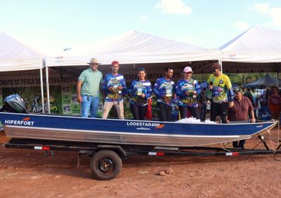 Equipe de S&atilde;o Miguel do Guapor&eacute; conquistou o t&iacute;tulo com uma cachara de 99 cent&iacute;metros durante a competi&ccedil;&atilde;o realizada no Rio S&atilde;o Domingos.