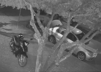 Imagens de seguran&ccedil;a registraram a a&ccedil;&atilde;o de dois suspeitos, policia vai investigar o caso. 