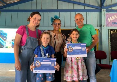 Encontro em S&atilde;o Miguel do Guapor&eacute; valorizou o trabalho pedag&oacute;gico da escola e premiou alunos que se destacaram na Olimp&iacute;ada Tangram de Educa&ccedil;&atilde;o Financeira