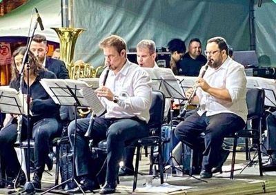 Evento cultural acontece neste s&aacute;bado (16), &agrave;s 14h, com repert&oacute;rio que mistura MPB, folk, funk e cl&aacute;ssicos da Broadway
