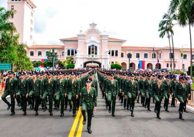 Prazo para candidatura segue at&eacute; 16 de junho; forma&ccedil;&atilde;o come&ccedil;a em Campinas e leva &agrave; carreira de oficial combatente do Ex&eacute;rcito Brasileiro