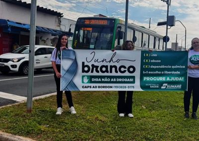 A&ccedil;&atilde;o educativa abordou motoristas na regi&atilde;o central e refor&ccedil;ou a import&acirc;ncia da preven&ccedil;&atilde;o, do acolhimento e do acesso aos servi&ccedil;os de sa&uacute;de mental