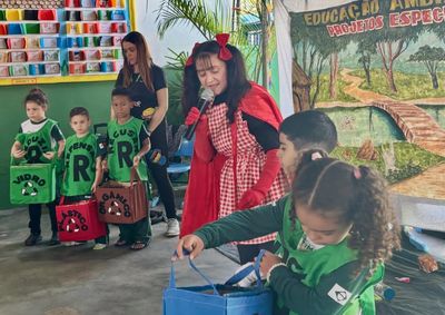A&ccedil;&atilde;o da Prefeitura de Sumar&eacute; levou atividades l&uacute;dicas e interativas para alunos da EM S&atilde;o Judas Tadeu em alus&atilde;o ao Dia Mundial do Meio Ambiente.