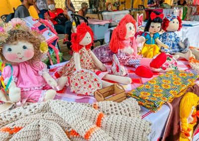 Evento acontece nos dias 13 e 20 de junho, na Pra&ccedil;a Manoel de Vasconcellos, com pe&ccedil;as tem&aacute;ticas produzidas por artes&atilde;os locais
