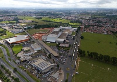 Ind&uacute;stria aliment&iacute;cia amplia uso de energia renov&aacute;vel, reduz consumo de &aacute;gua e avan&ccedil;a na economia circular em suas opera&ccedil;&otilde;es