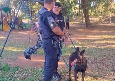 Atividade reuniu cerca de 30 participantes e abordou cidadania, preven&ccedil;&atilde;o &agrave;s drogas, seguran&ccedil;a pessoal e o trabalho dos c&atilde;es da Guarda Civil Municipa