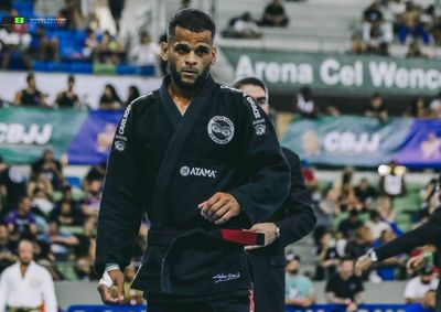 Atleta sumareense conquista importante t&iacute;tulo e leva o nome da cidade ao lugar mais alto do p&oacute;dio em competi&ccedil;&atilde;o de alto n&iacute;vel