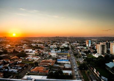 S&aacute;bado e domingo ser&atilde;o de sol, temperaturas entre 13&deg;C e 27&deg;C e umidade relativa do ar podendo ficar abaixo dos 30%, segundo meteorologistas.