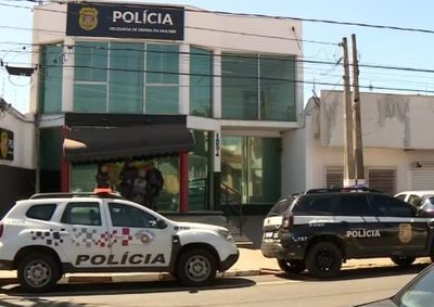 Suspeito teria invadido a casa da ex-companheira ap&oacute;s amea&ccedil;as e foi localizado pela PM nas proximidades