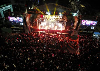 Luan Pereira, Thiago Brado e Sarah Farias integraram a programa&ccedil;&atilde;o, que reuniu m&uacute;sica, manifesta&ccedil;&otilde;es de f&eacute; e milhares de pessoas. (140 caracteres)