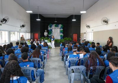 Sexta turma concluiu seis meses de capacita&ccedil;&atilde;o com foco no primeiro emprego, desenvolvimento pessoal e cidadania