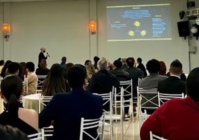 Encontro realizado em 24 de setembro, na regi&atilde;o de Campinas, reuniu empres&aacute;rios e profissionais em rodada de neg&oacute;cios e palestra sobre vendas