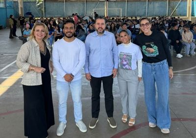 Palestra na Escola Elysabeth de Mello Rodrigues abordou riscos envolvendo capivaras e carrapatos em &aacute;reas end&ecirc;micas