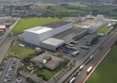 Programa oferece forma&ccedil;&atilde;o em Administra&ccedil;&atilde;o e Mec&acirc;nica de Manuten&ccedil;&atilde;o para jovens que buscam iniciar a trajet&oacute;ria profissional