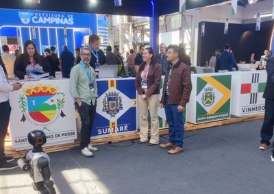 Sumar&eacute; levou ao evento iniciativas de tecnologia, seguran&ccedil;a e desenvolvimento econ&ocirc;mico, com destaque para a evolu&ccedil;&atilde;o do 156 e da assistente virtual Hanna
