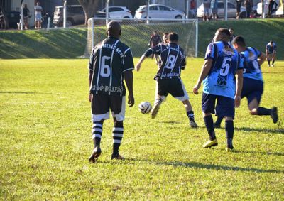 Oito equipes disputam o acesso neste domingo, com partidas &agrave;s 8h10 e &agrave;s 10h10 no Centro Esportivo e no Campo do Mat&atilde;o