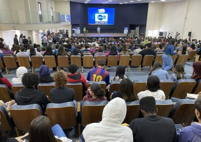 Quarta edi&ccedil;&atilde;o do evento ser&aacute; realizada no dia 27 de outubro e re&uacute;ne oportunidades para efetivos, tempor&aacute;rios, jovens aprendizes, estagi&aacute;rios e PcDs