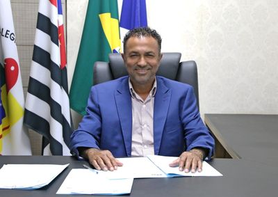 Vereador est&aacute; preso desde setembro e &eacute; investigado pela Pol&iacute;cia Federal por suspeita de envolvimento com esquema de tr&aacute;fico de drogas na regi&atilde;o