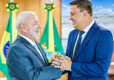 Em entrevista, Willian Souza aborda investimentos federais, sa&uacute;de, educa&ccedil;&atilde;o, empregos e inclus&atilde;o social em Sumar&eacute;.